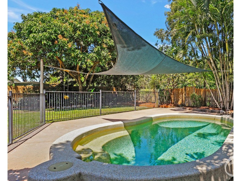19 Dolphin Close, Kewarra Beach QLD 4879