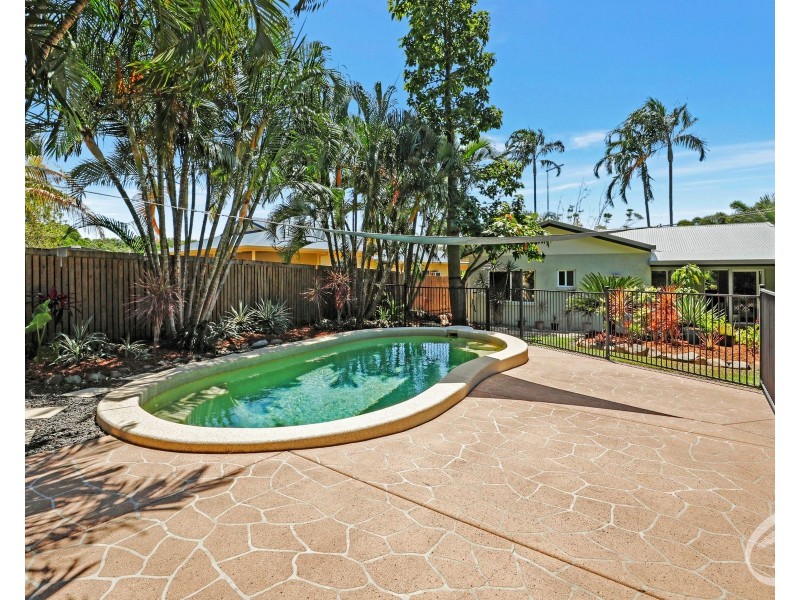 19 Dolphin Close, Kewarra Beach QLD 4879
