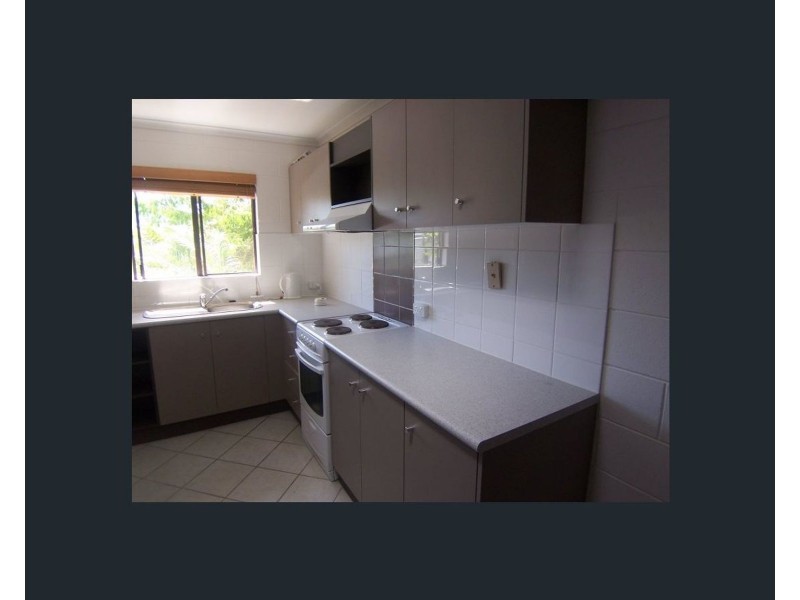 17/235-237 McLeod Street, Cairns North QLD 4870
