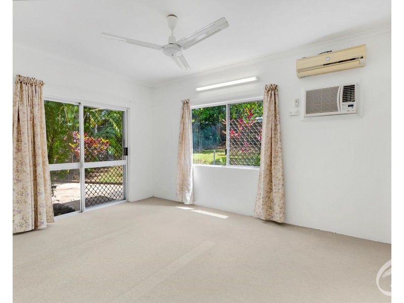 33 McFarlane Drive, Kanimbla QLD 4870