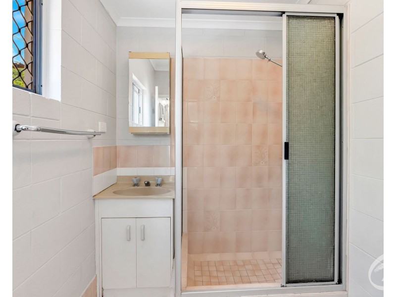33 McFarlane Drive, Kanimbla QLD 4870