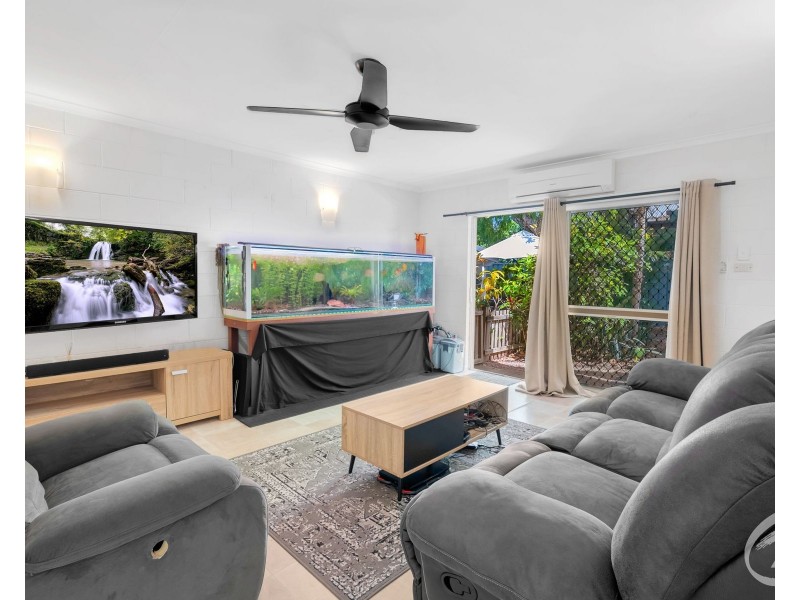 123 Oleander Street, Holloways Beach QLD 4878