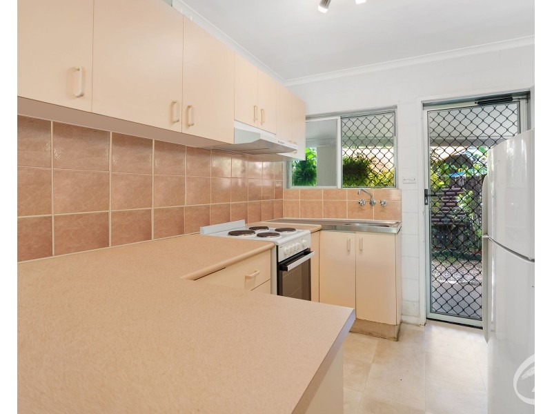 123 Oleander Street, Holloways Beach QLD 4878