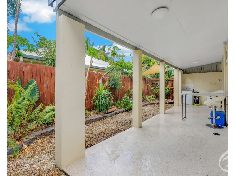 123 Oleander Street, Holloways Beach QLD 4878