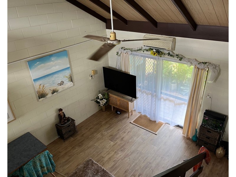 11/108-110 Mayers Street, Manunda QLD 4870