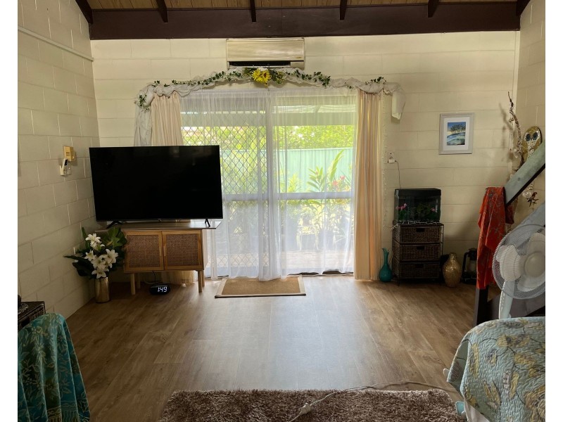 11/108-110 Mayers Street, Manunda QLD 4870