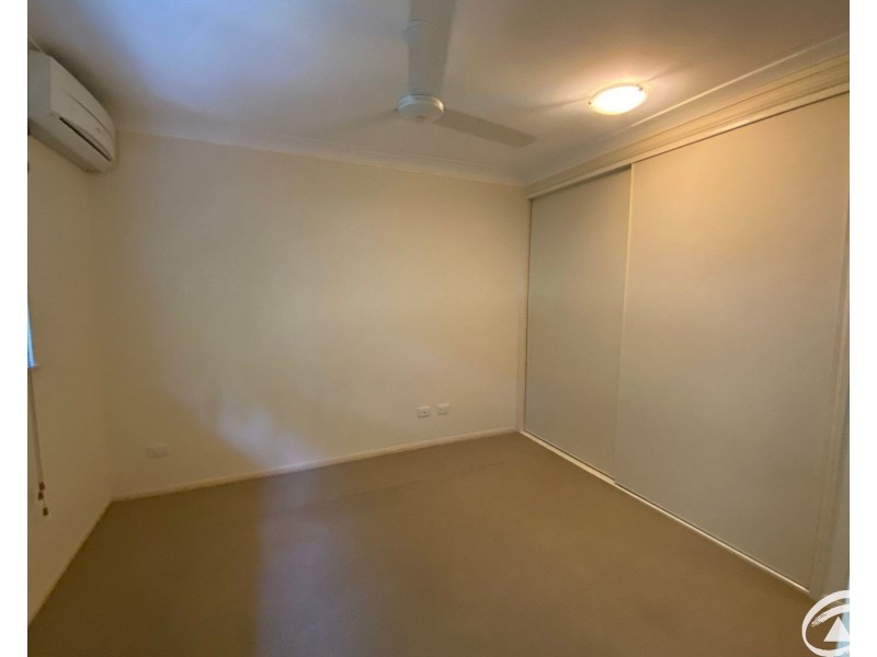 2/11-19 Stratford Parade, Stratford QLD 4870