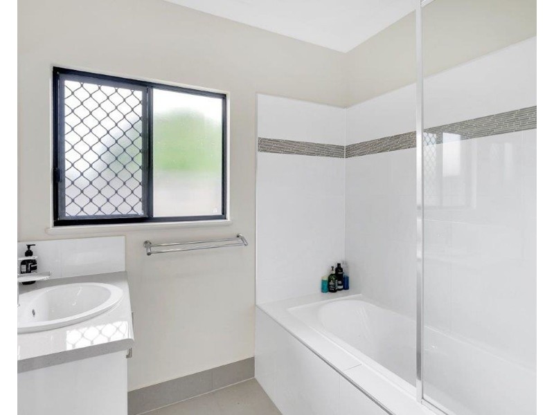 42/21-29 Giffin Road, White Rock QLD 4868