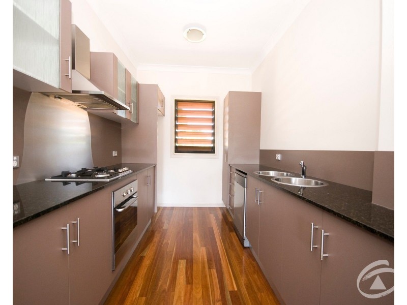 8/378 McLeod Street, Cairns North QLD 4870