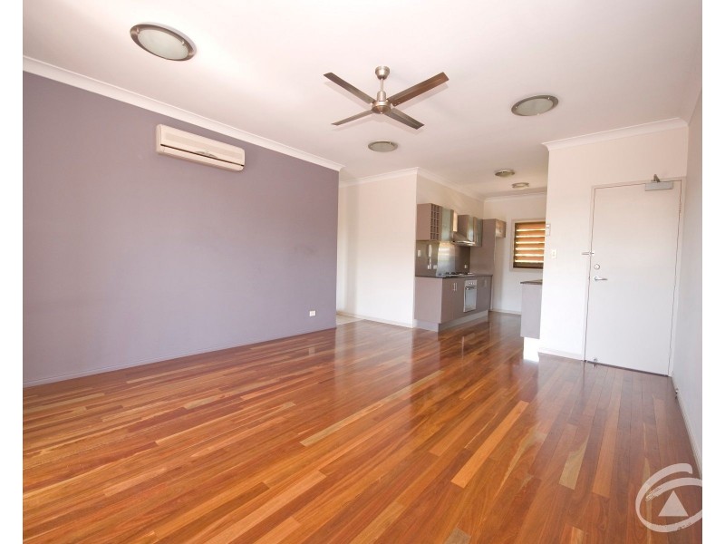 8/378 McLeod Street, Cairns North QLD 4870