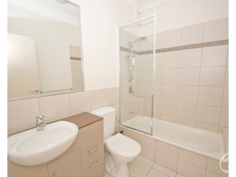 8/378 McLeod Street, Cairns North QLD 4870