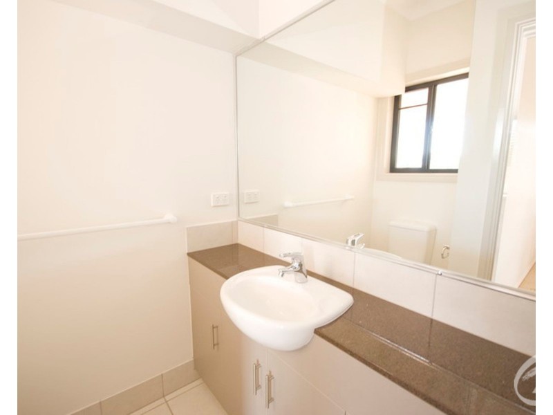 8/378 McLeod Street, Cairns North QLD 4870