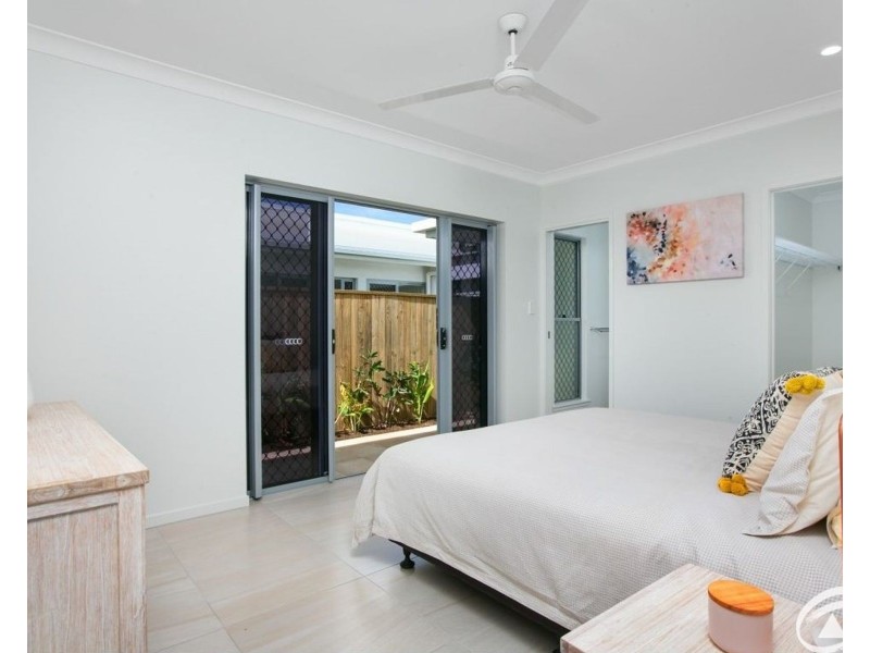 12 Midship Street, Trinity Beach QLD 4879