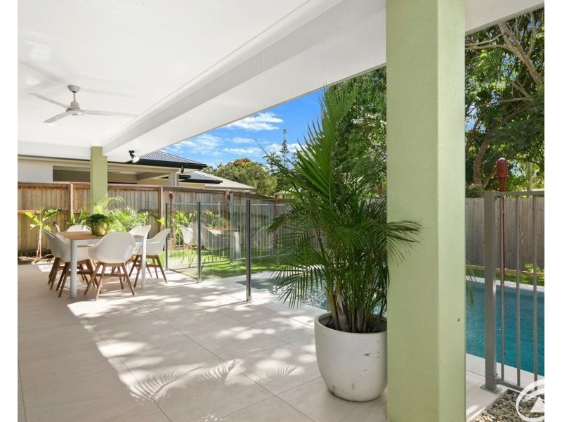 12 Midship Street, Trinity Beach QLD 4879