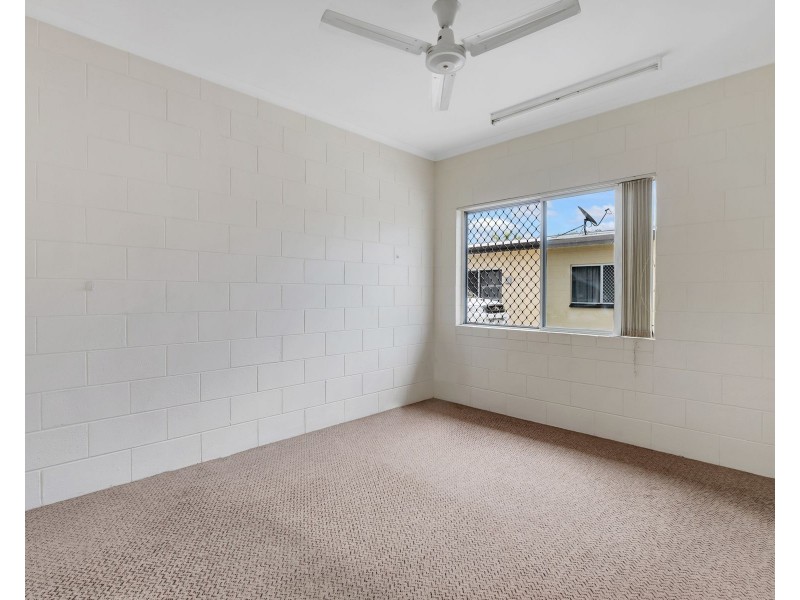 2/13-15 Harris Street, Parramatta Park QLD 4870