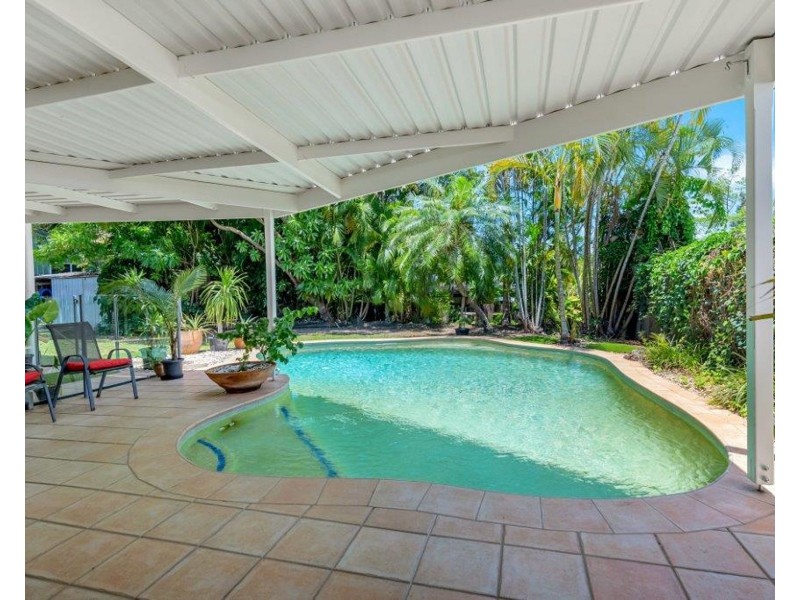 13 Stratford Chase, Stratford QLD 4870