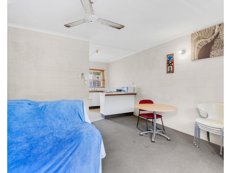 12/2 Mayers Street, Manunda QLD 4870