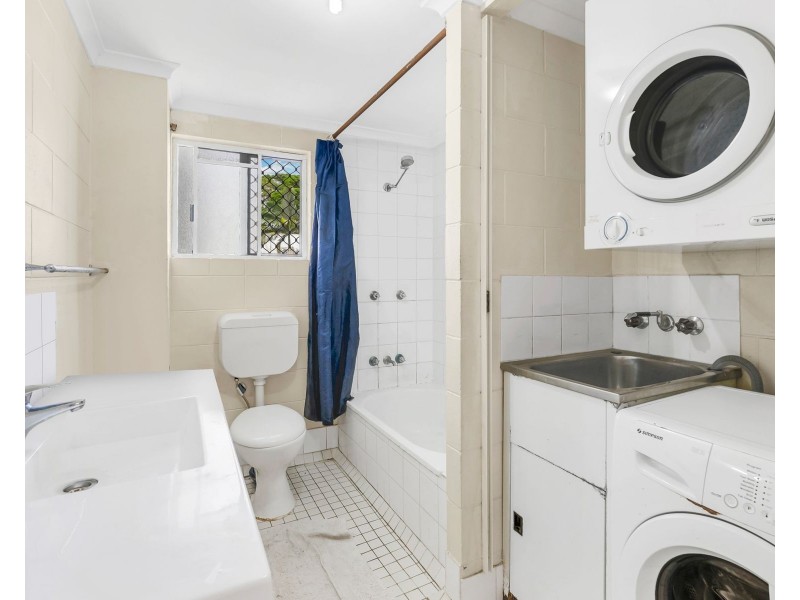 12/2 Mayers Street, Manunda QLD 4870