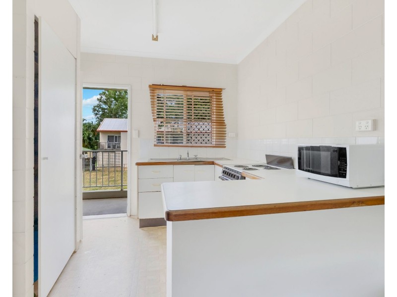 12/2 Mayers Street, Manunda QLD 4870