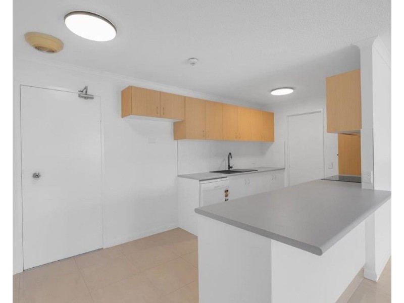 4/107 Esplanade, Cairns City QLD 4870