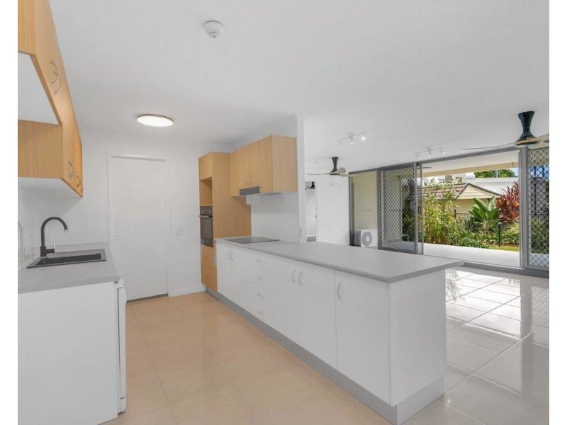 4/107 Esplanade, Cairns City QLD 4870