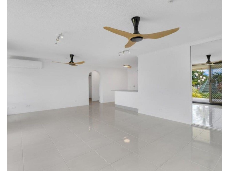 4/107 Esplanade, Cairns City QLD 4870