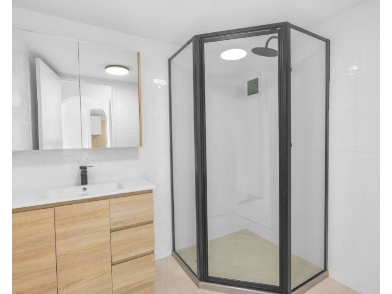 4/107 Esplanade, Cairns City QLD 4870
