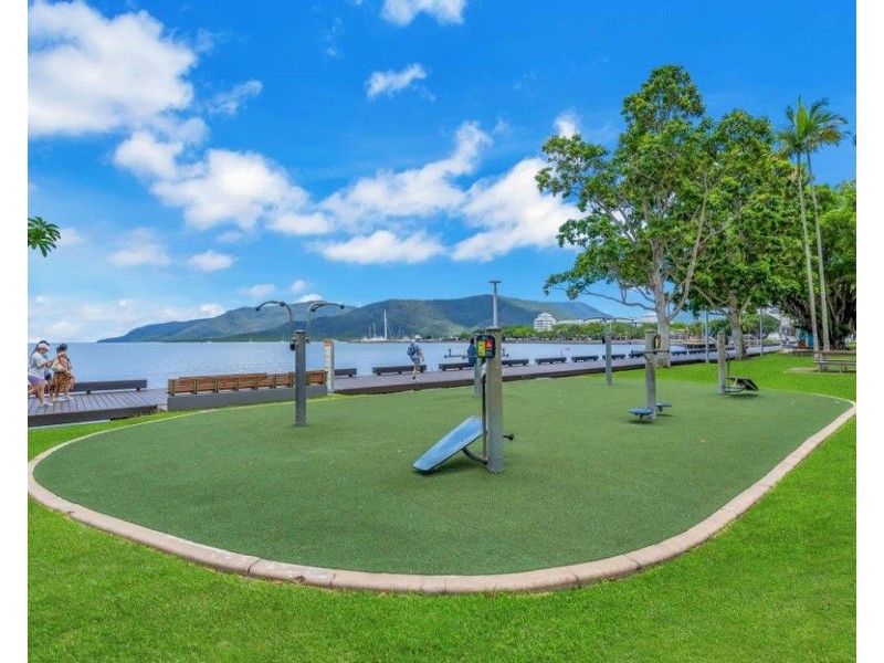 4/107 Esplanade, Cairns City QLD 4870