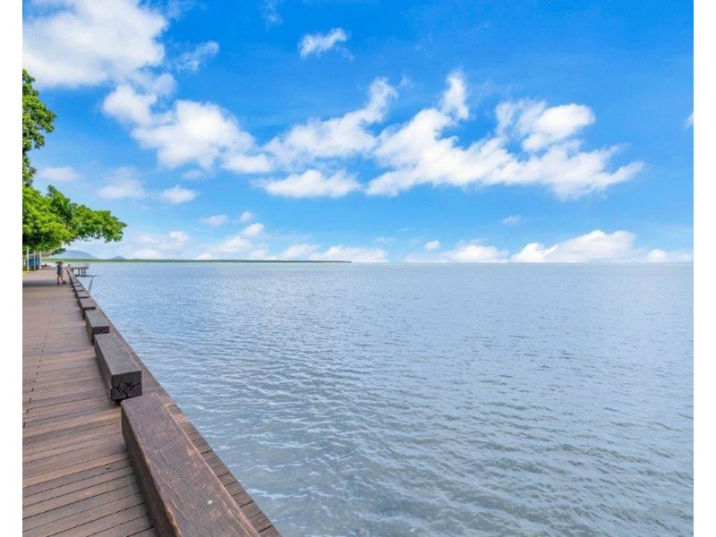 4/107 Esplanade, Cairns City QLD 4870