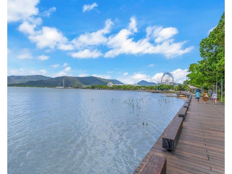 4/107 Esplanade, Cairns City QLD 4870