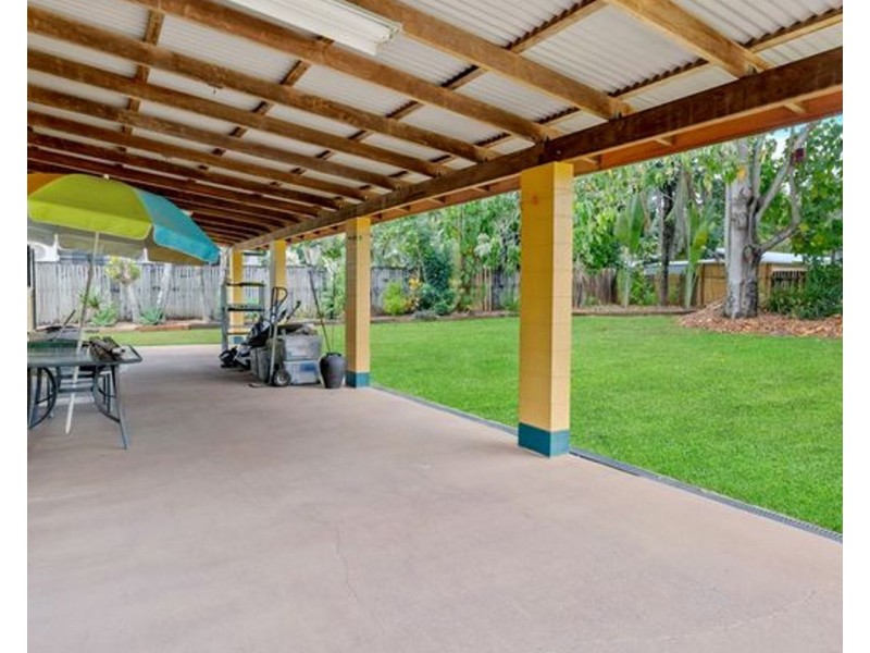 5 Banning Avenue, Brinsmead QLD 4870