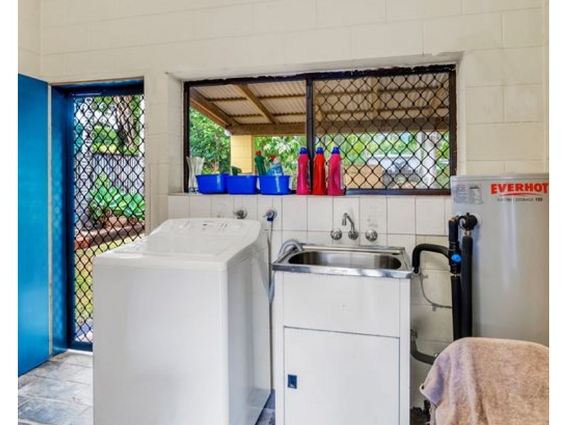 5 Banning Avenue, Brinsmead QLD 4870