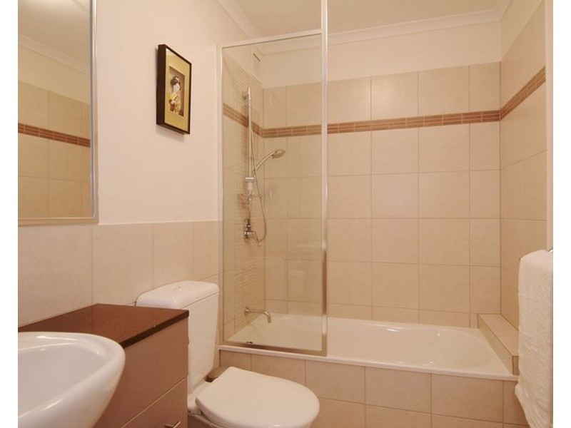 1/378 McLeod Street, Cairns North QLD 4870