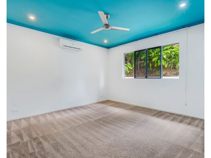 6 Badine Street, Caravonica QLD 4878
