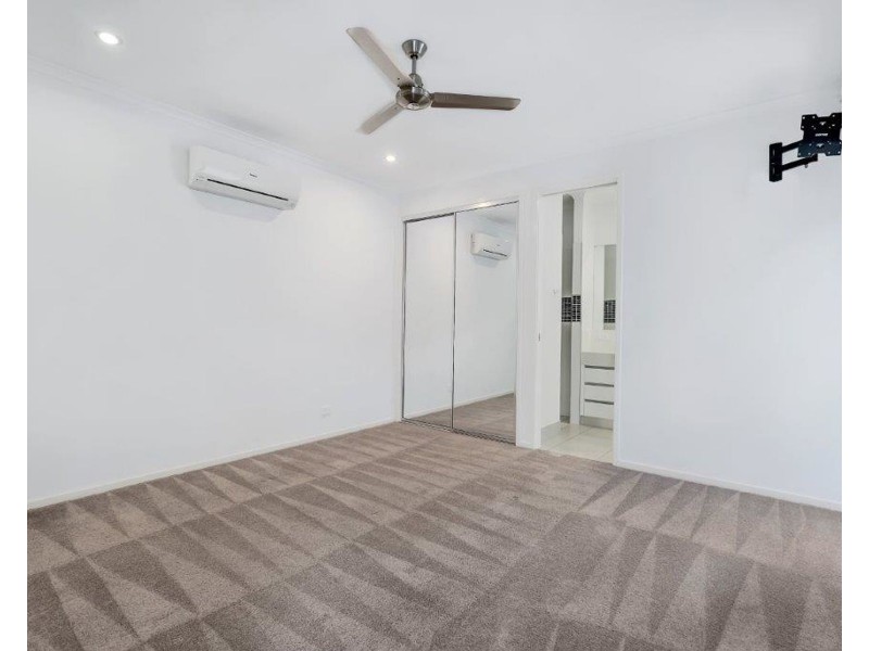 6 Badine Street, Caravonica QLD 4878
