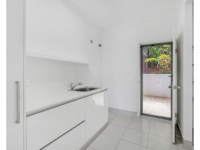 6 Badine Street, Caravonica QLD 4878