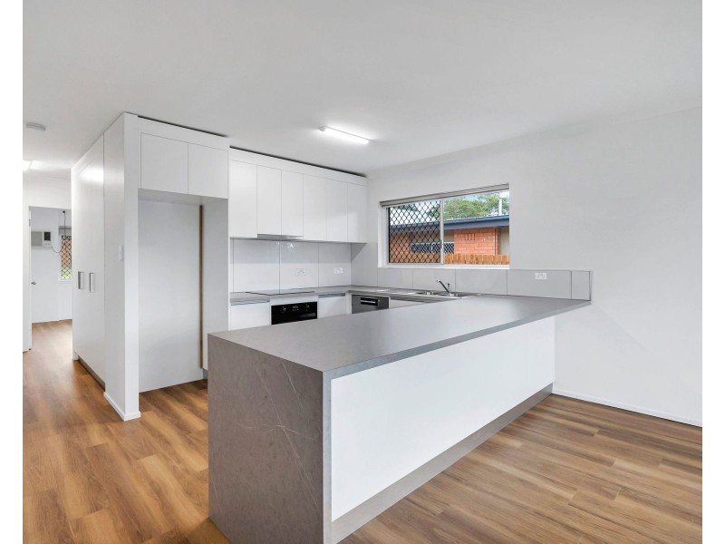 161-163 McManus Street, Whitfield QLD 4870