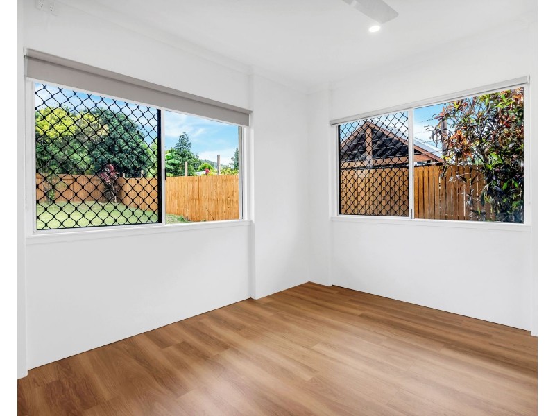 161-163 McManus Street, Whitfield QLD 4870