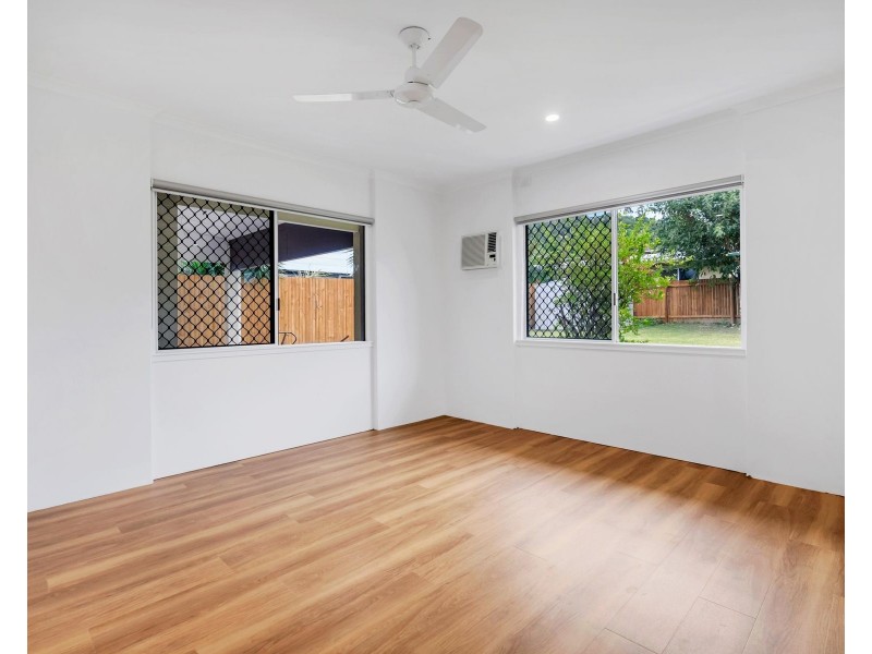 161-163 McManus Street, Whitfield QLD 4870