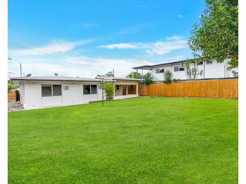 161-163 McManus Street, Whitfield QLD 4870