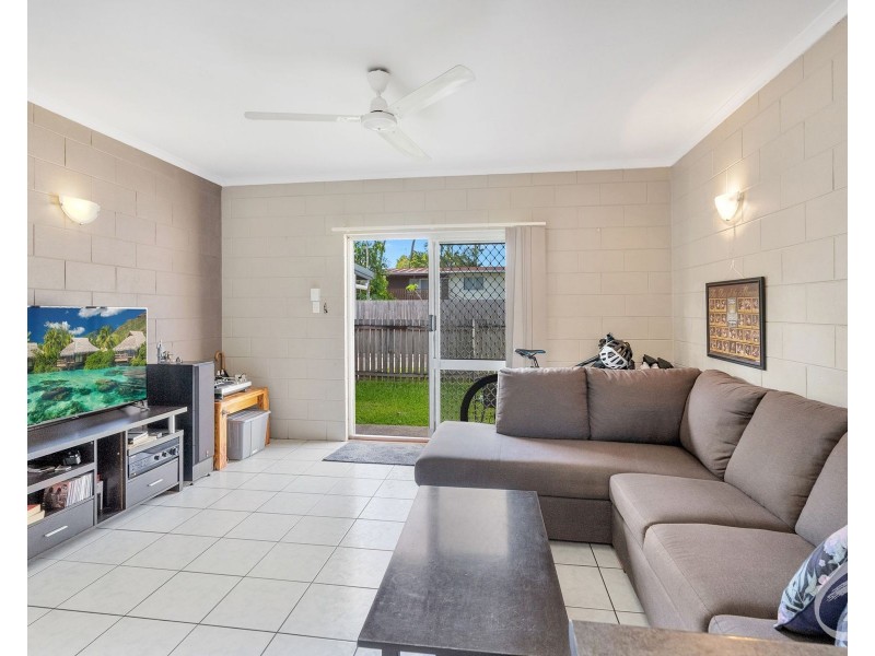 1/10 Mulligan Street, Manoora QLD 4870