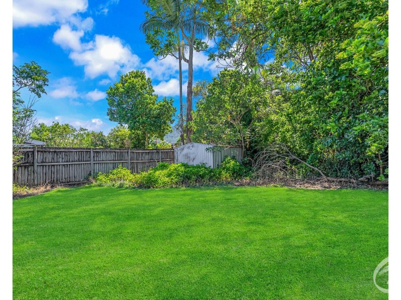 13 Mahogany Street, Manoora QLD 4870