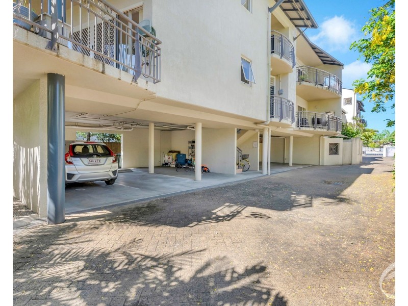 6/205 McLeod Street, Cairns North QLD 4870