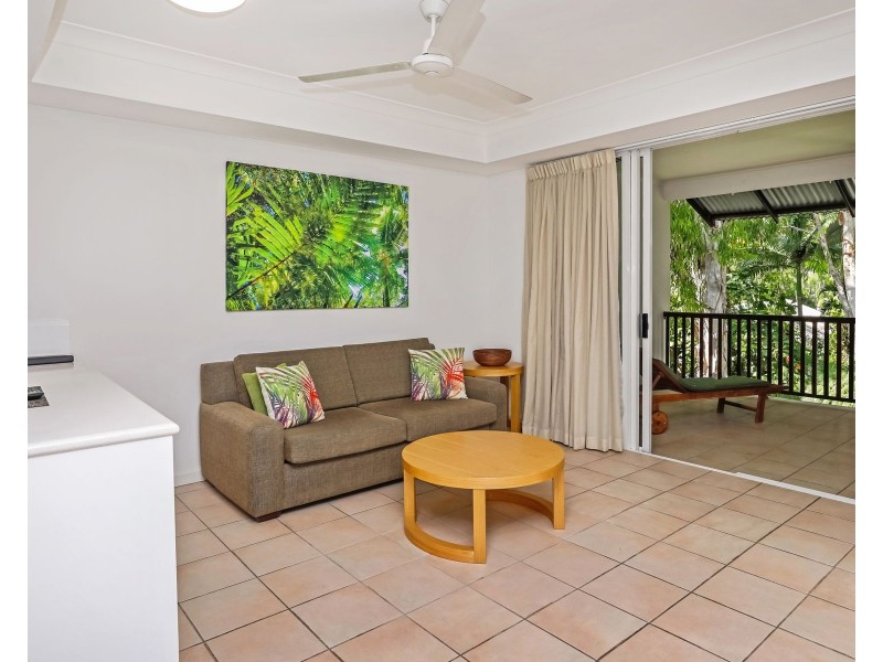 21-22/10-14 Amphora Street, Palm Cove QLD 4879