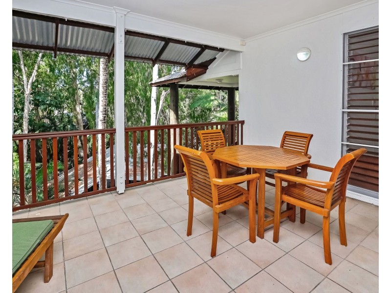 21-22/10-14 Amphora Street, Palm Cove QLD 4879