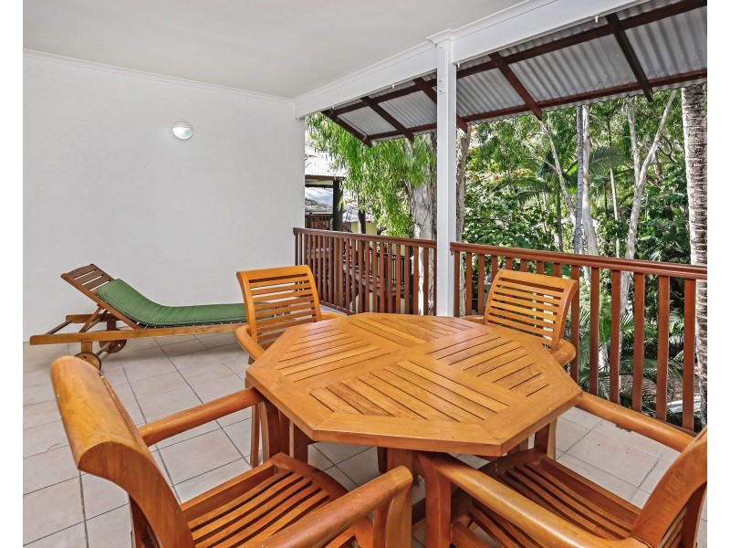 21-22/10-14 Amphora Street, Palm Cove QLD 4879