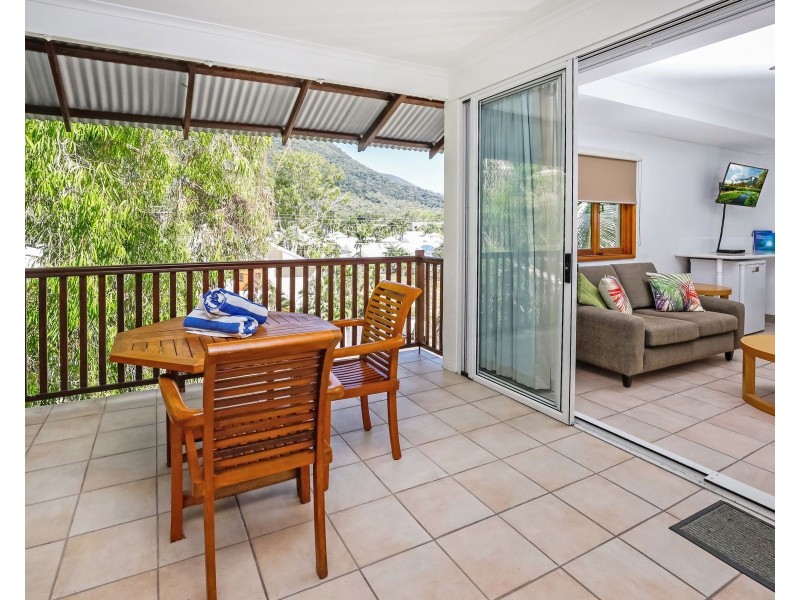21-22/10-14 Amphora Street, Palm Cove QLD 4879