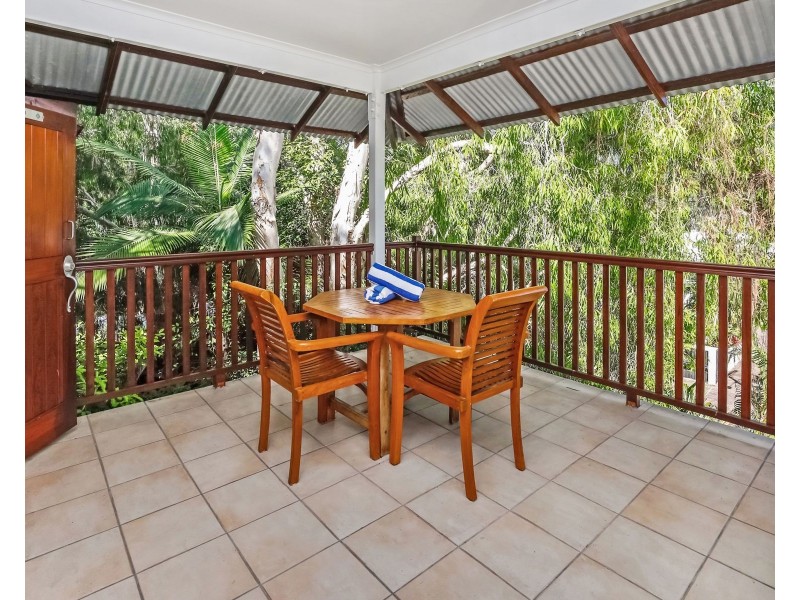 21-22/10-14 Amphora Street, Palm Cove QLD 4879