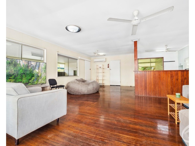 10 McGuigan Street, Earlville QLD 4870