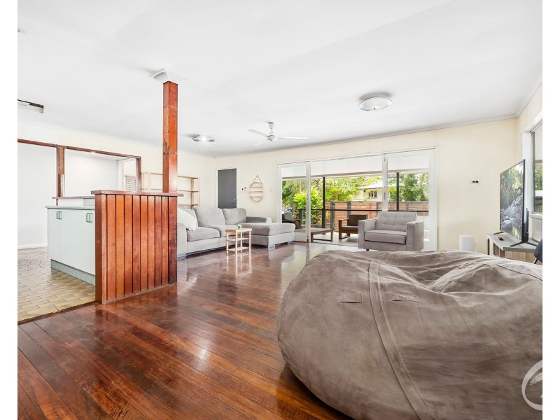 10 McGuigan Street, Earlville QLD 4870
